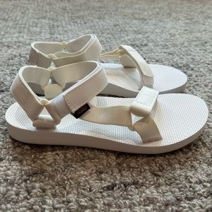 Teva | Original Universal Sandals in White | Women's Size 7
